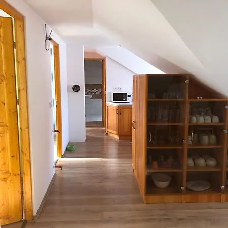 بيت للعطل Nora Wellness Nyaralo